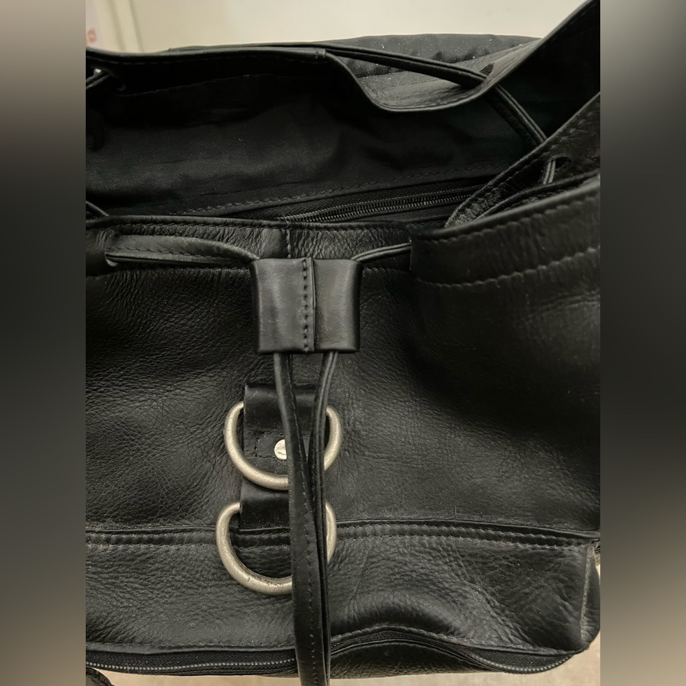 Frye Vintage Leather Backpack - EUC - Picture 5 of 6